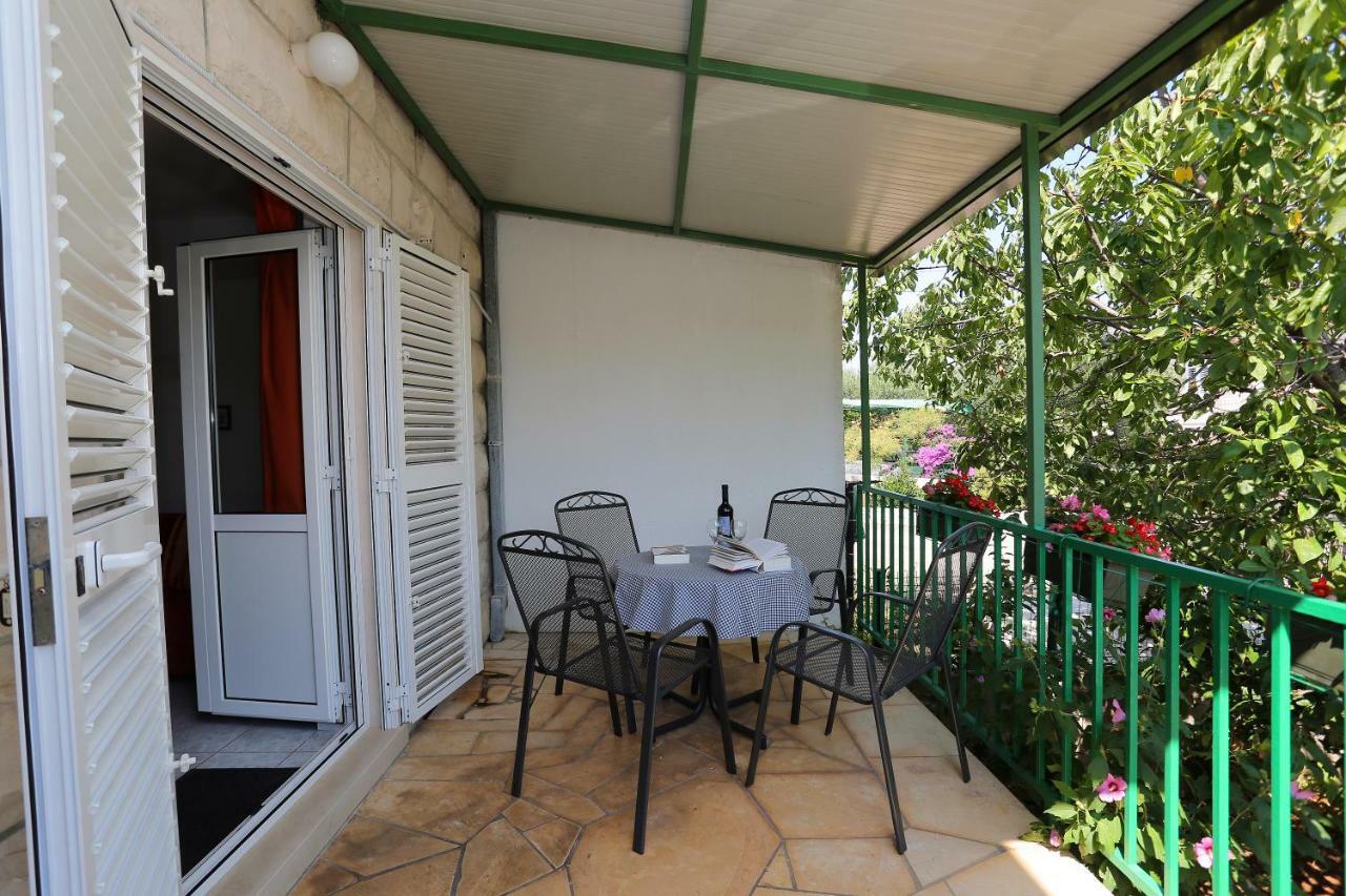 Apartments Off Supetar Exterior foto