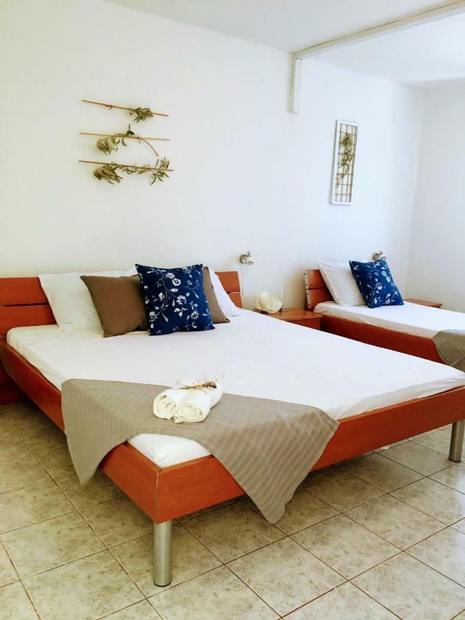 Apartments Off Supetar Exterior foto